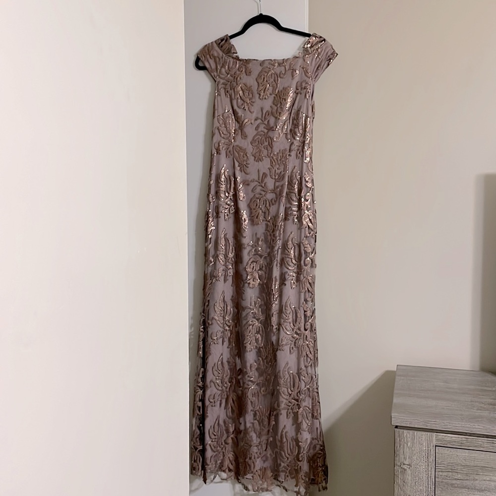 Adrianna papell gown